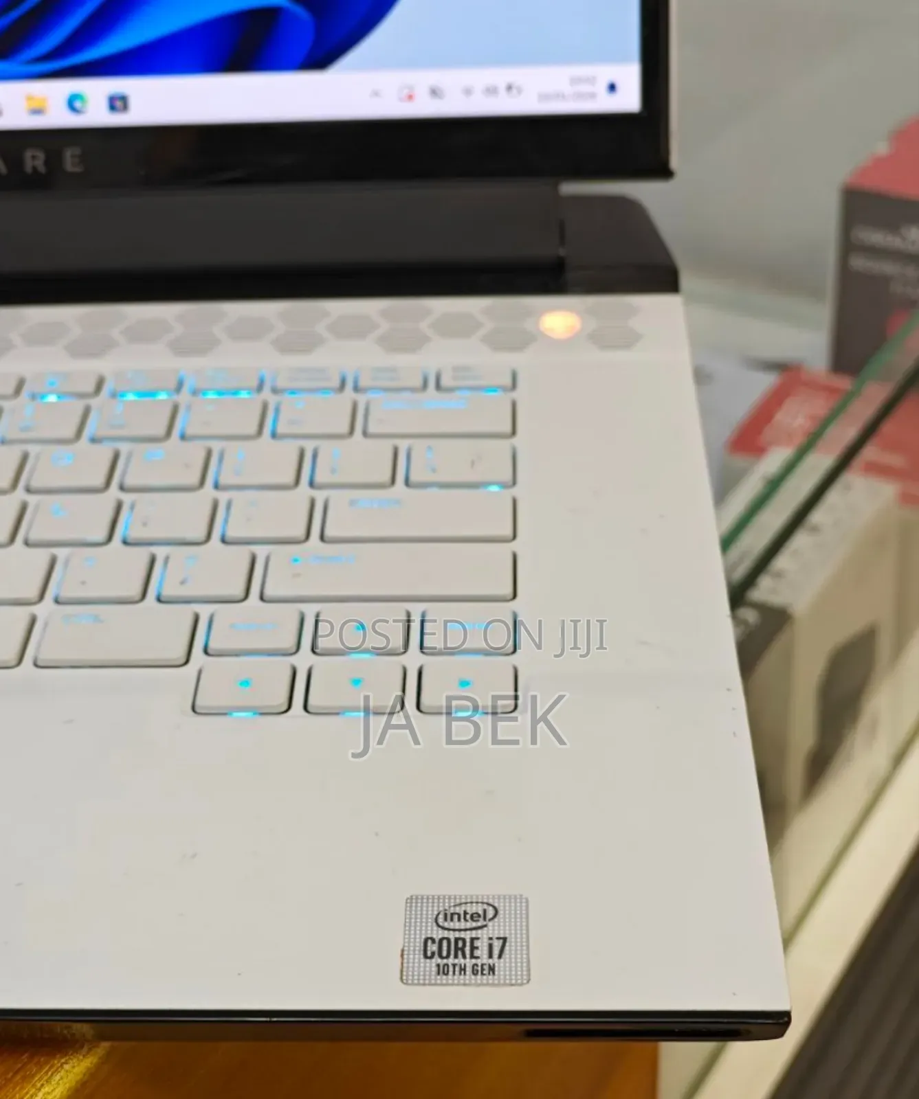 New Laptop Alienware Area-51m 16GB Intel Core I7 SSD 512GB