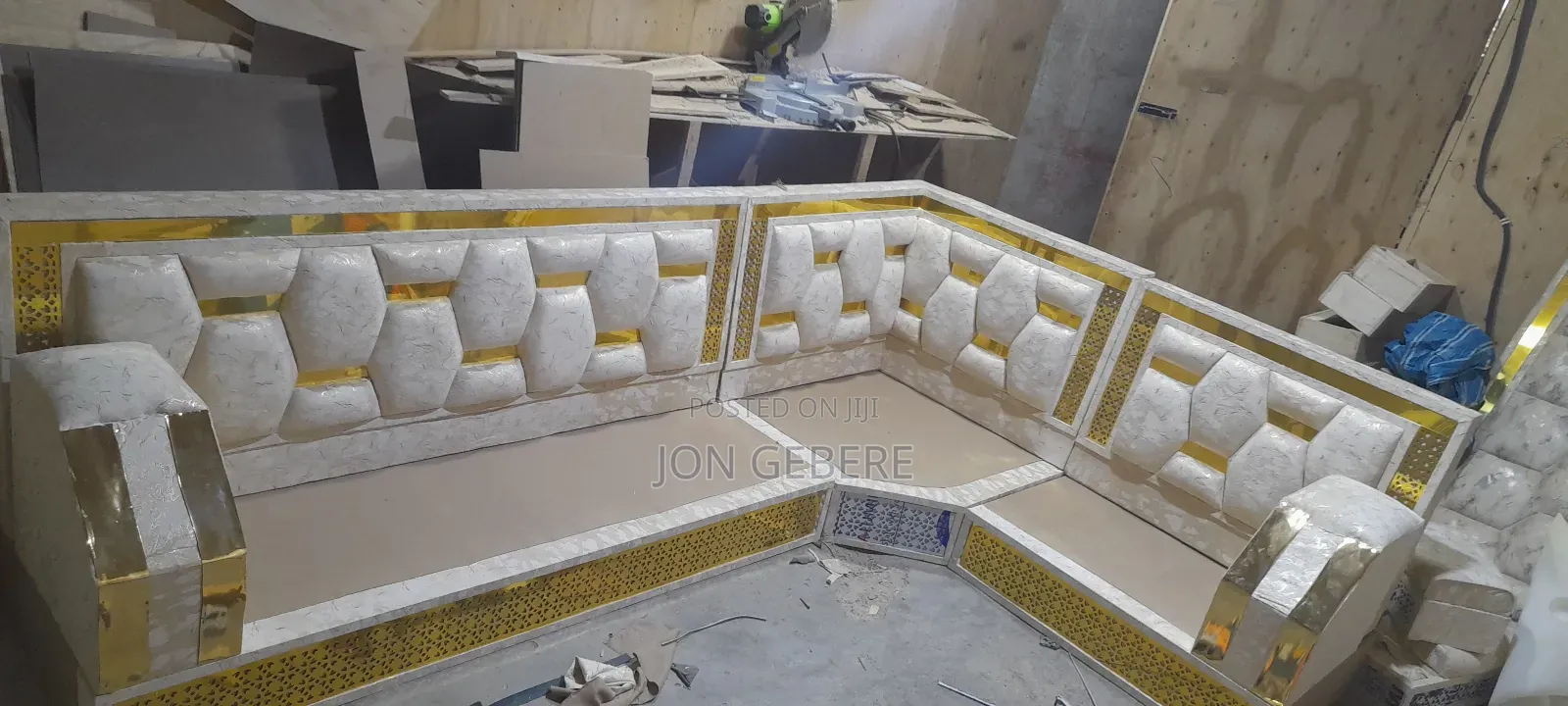 "የተለያዩ" አረቢያን መጅሊስ እና ሶፋ እንሰራለን የ ቤት ለቤት አገልግሎትም እንሰጣለን!!