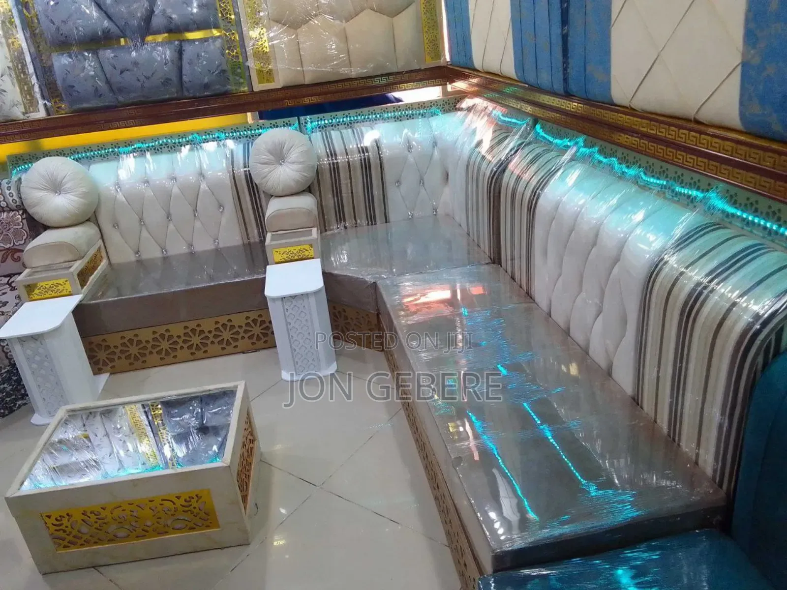 "የተለያዩ" አረቢያን መጅሊስ እና ሶፋ እንሰራለን የ ቤት ለቤት አገልግሎትም እንሰጣለን!!