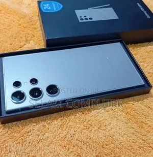 New Samsung Galaxy S24 Ultra 256 GB