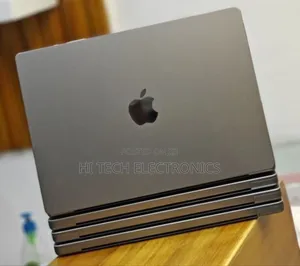 New Laptop Apple MacBook Pro M1 16GB Apple M1 Pro SSD 512GB