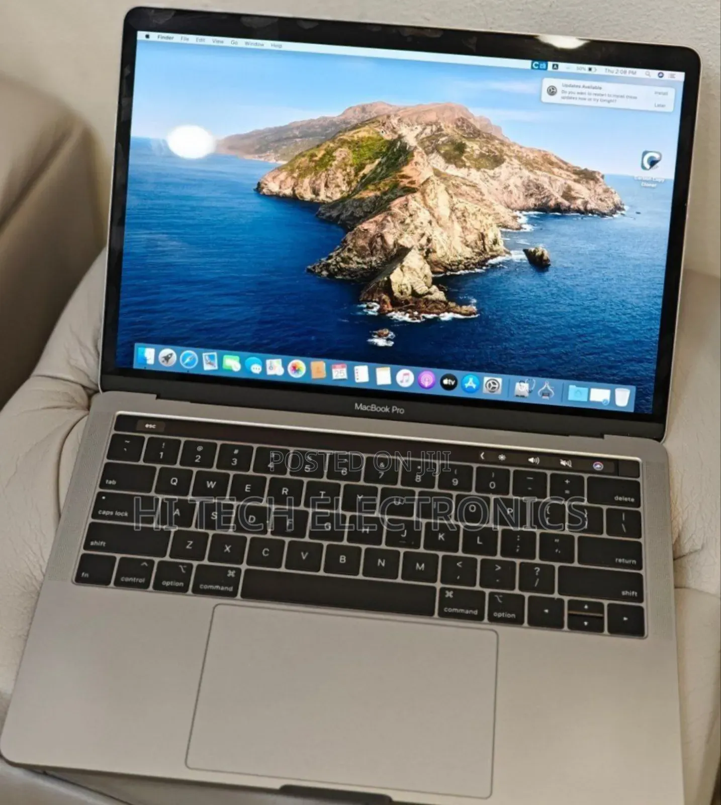 New Laptop Apple MacBook Pro 2019 16GB Intel Core I7 SSD 256GB