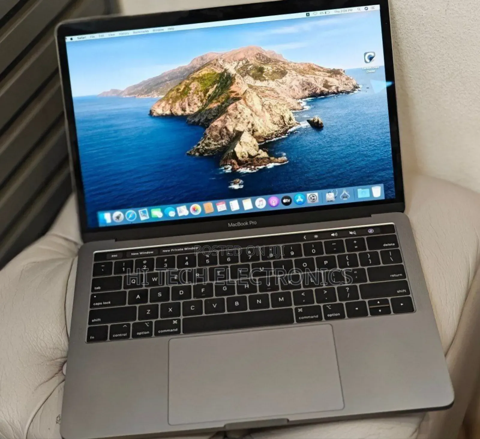New Laptop Apple MacBook Pro 2019 16GB Intel Core I7 SSD 256GB