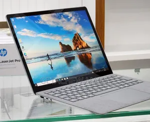 New Laptop Microsoft Surface 16GB Intel Core I7 SSD 256GB