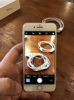 New Apple iPhone 7 128 GB White