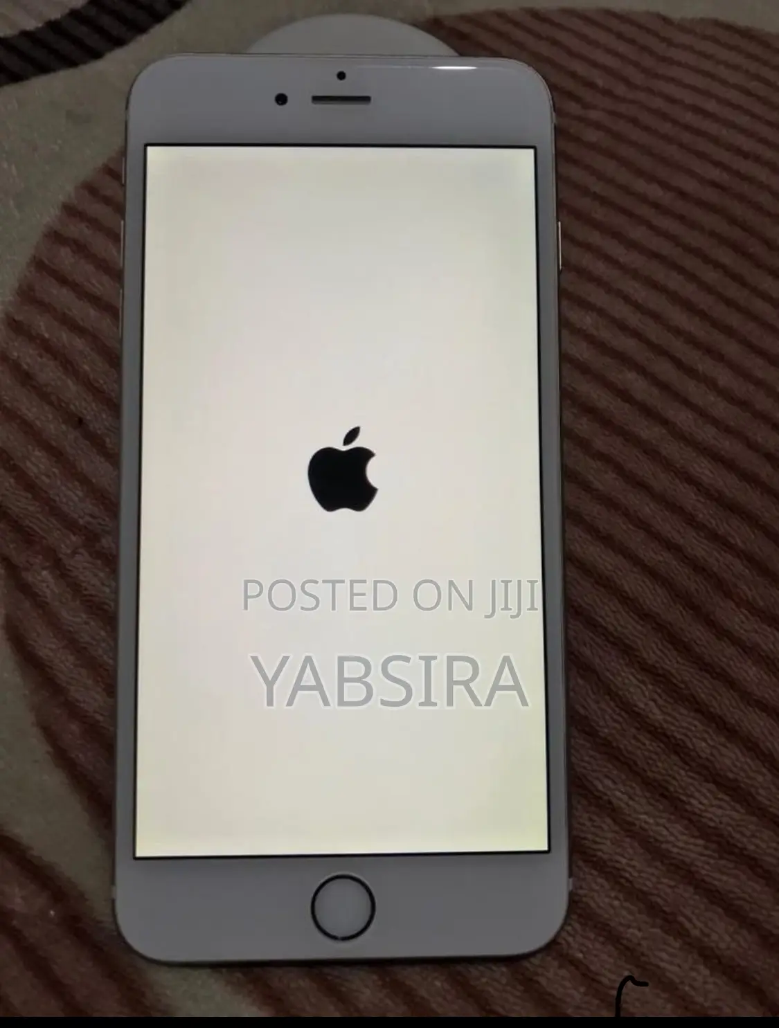 New Apple iPhone 7 128 GB White