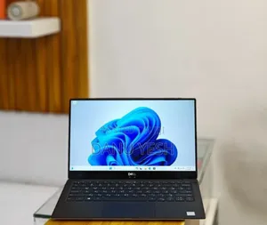 New Laptop Dell XPS 13 8GB Intel Core I5 SSD 512GB