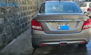 Suzuki Dzire 2022 Silver