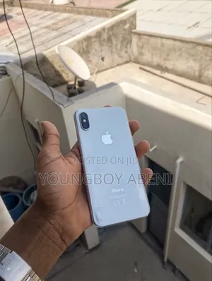 Apple iPhone X 64 GB White