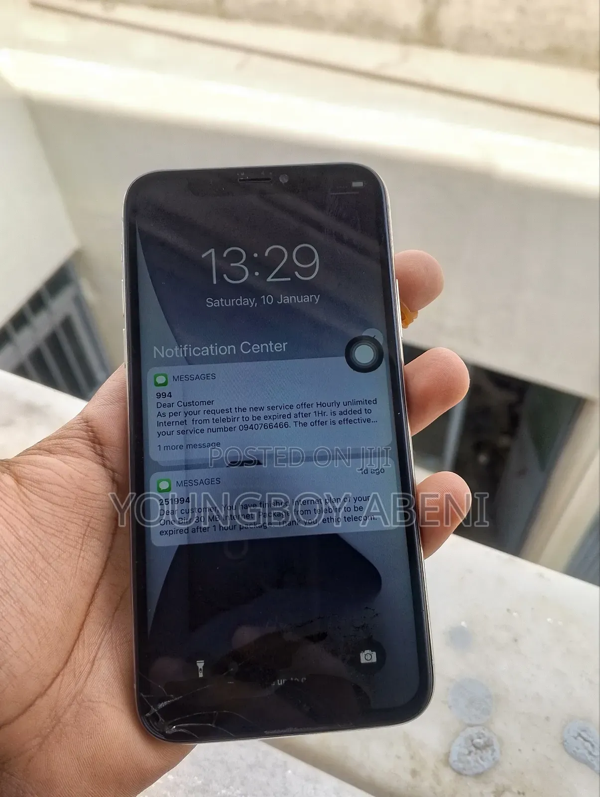 Apple iPhone X 64 GB White