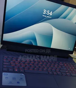 New Laptop Dell 16GB AMD Ryzen 7 SSD 512GB