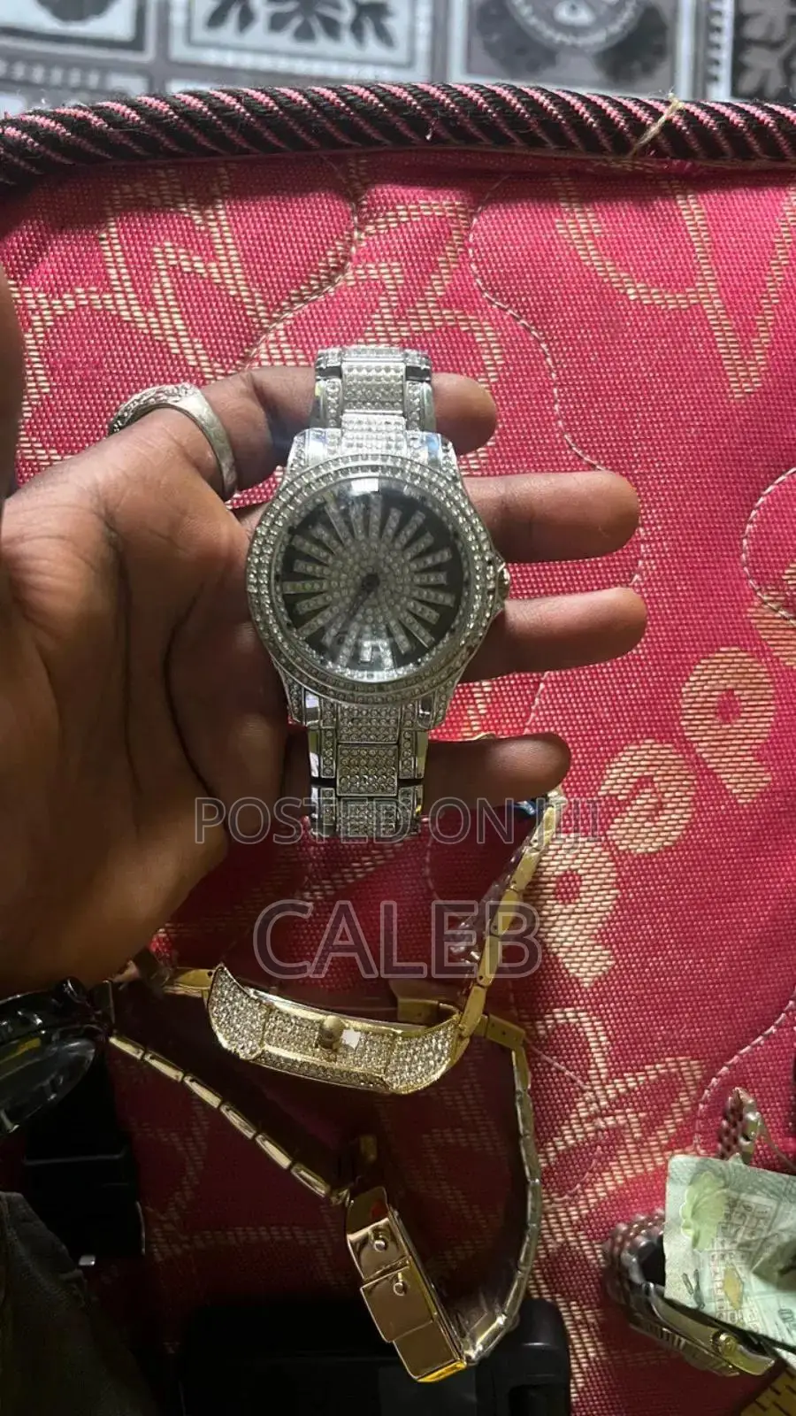 Iced-Out Silver-Tone Diamond-Style Wristwatch (Luxury Fashion Watch)