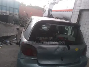 Toyota Vitz 2001 Blue