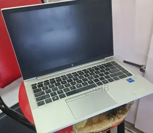 New Laptop HP EliteBook 840 G8 16GB Intel Core I7 SSD 512GB