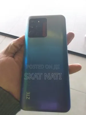 New ZTE Blade V30 128 GB Blue
