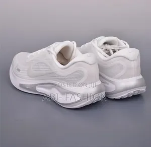 Nike Journey Run Shoe White