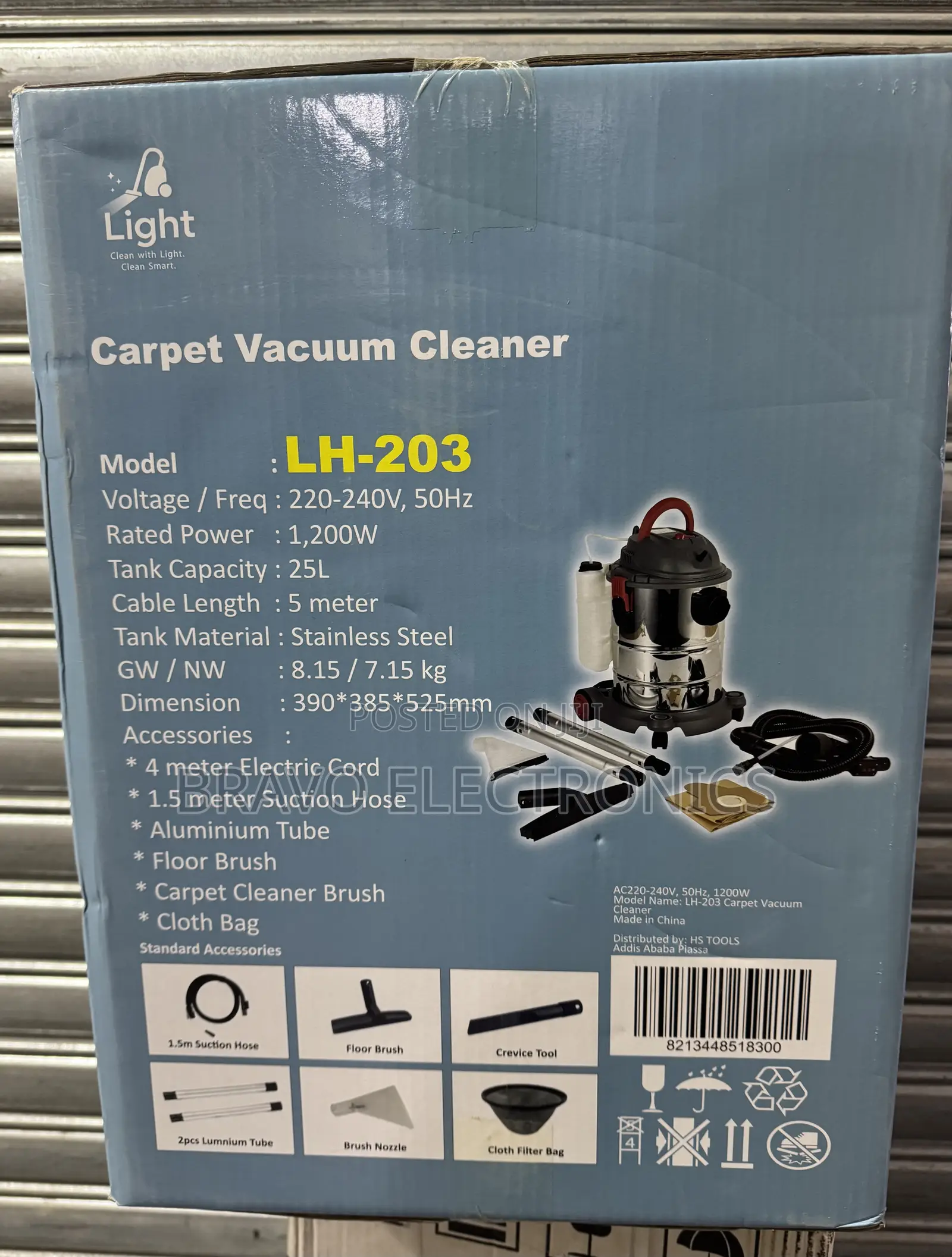 Light Vacuum Cleaner – Compact, Powerful Easy to Use!