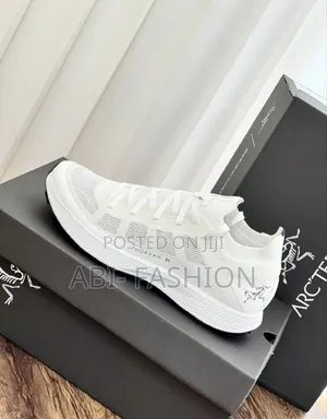 Arc'teryx Norvan Sl 3 Cushioned, Wear-Resistant