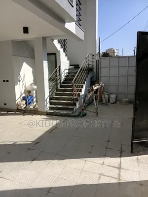 8bdrm House in Mekaele Africa, Nifas Silk-Lafto for rent