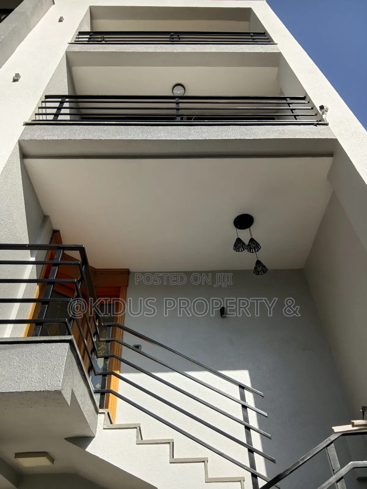 8bdrm House in Mekaele Africa, Nifas Silk-Lafto for rent