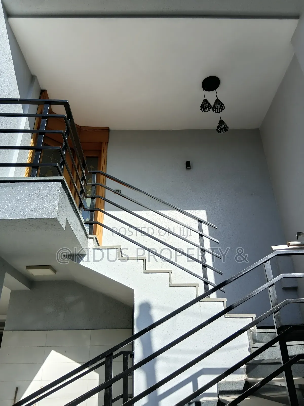 8bdrm House in Mekaele Africa, Nifas Silk-Lafto for rent
