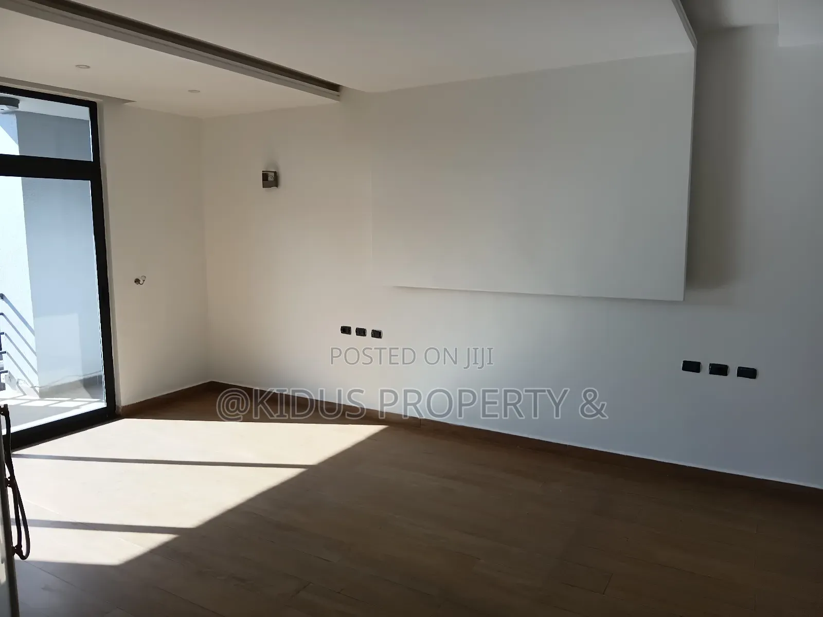 8bdrm House in Mekaele Africa, Nifas Silk-Lafto for rent