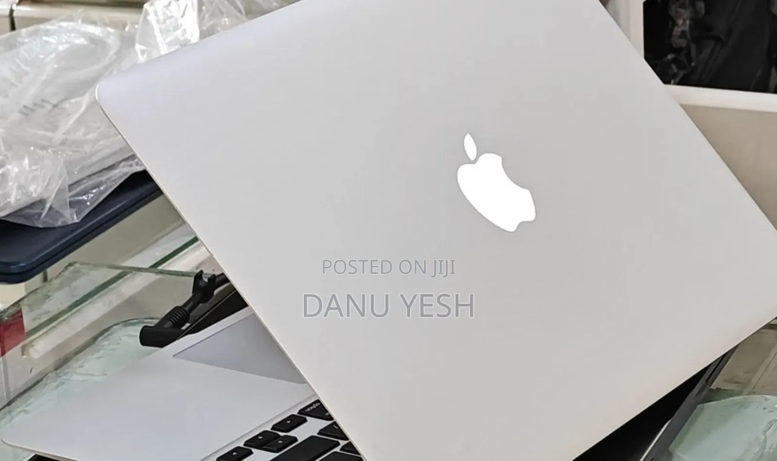 New Laptop Apple MacBook Air 2017 8GB Intel Core I7 SSD 512GB