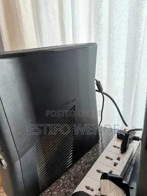 Xbox 360 With 1 Game Cd