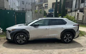 Toyota bZ4X 2023 Gray