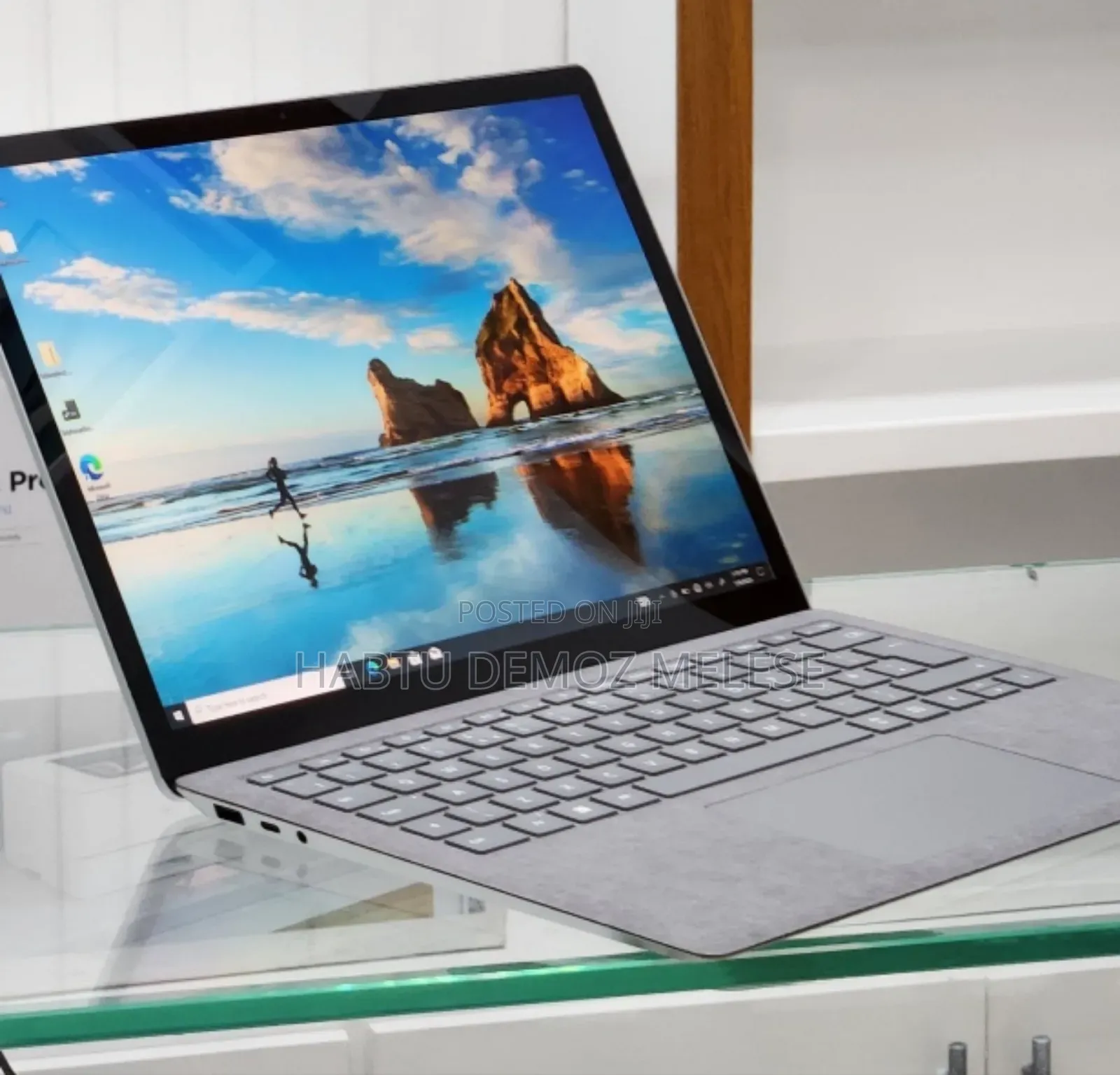 New Laptop Microsoft Surface 16GB Intel Core I7 SSD 256GB