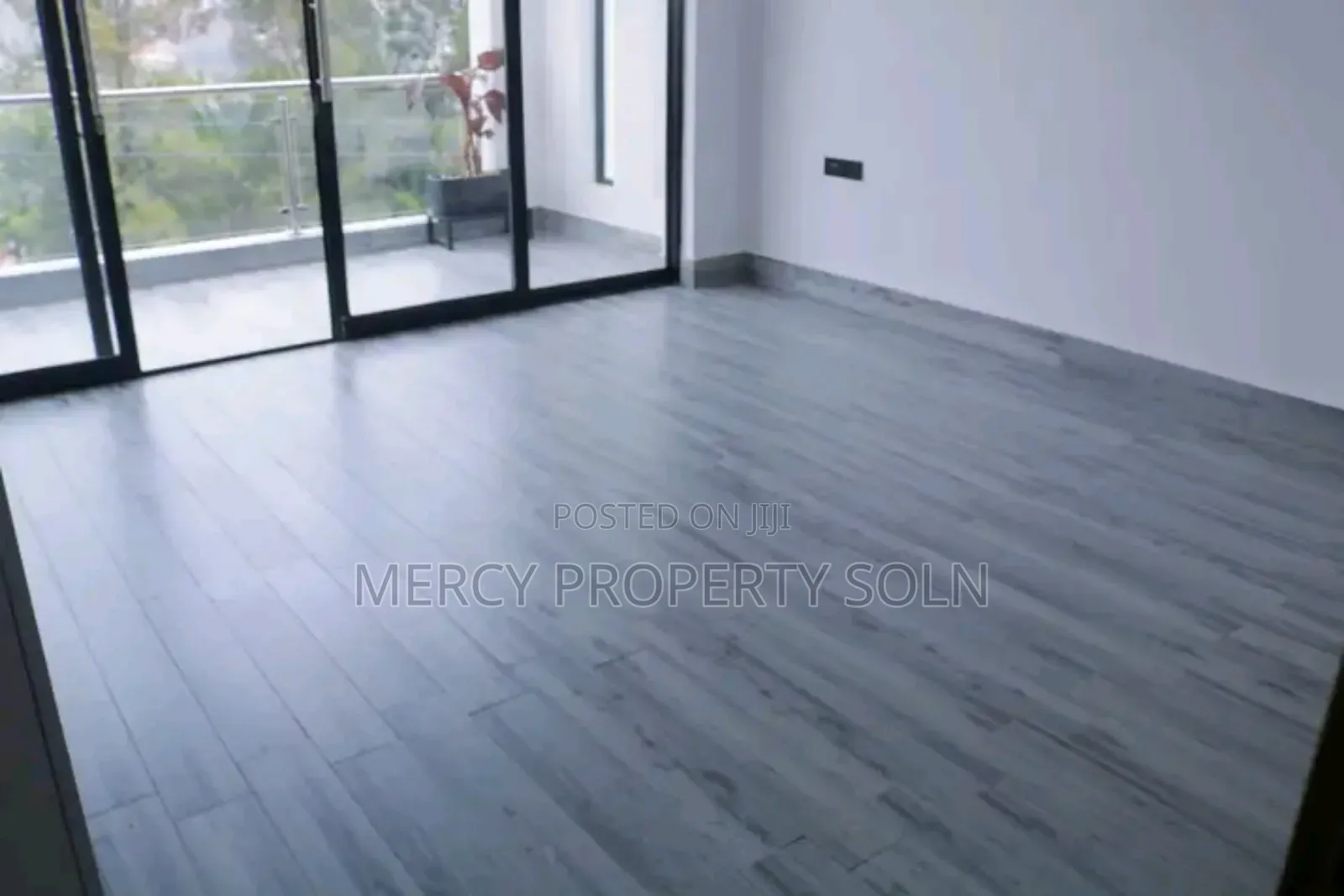 Furnished 8bdrm House in Bole for sale