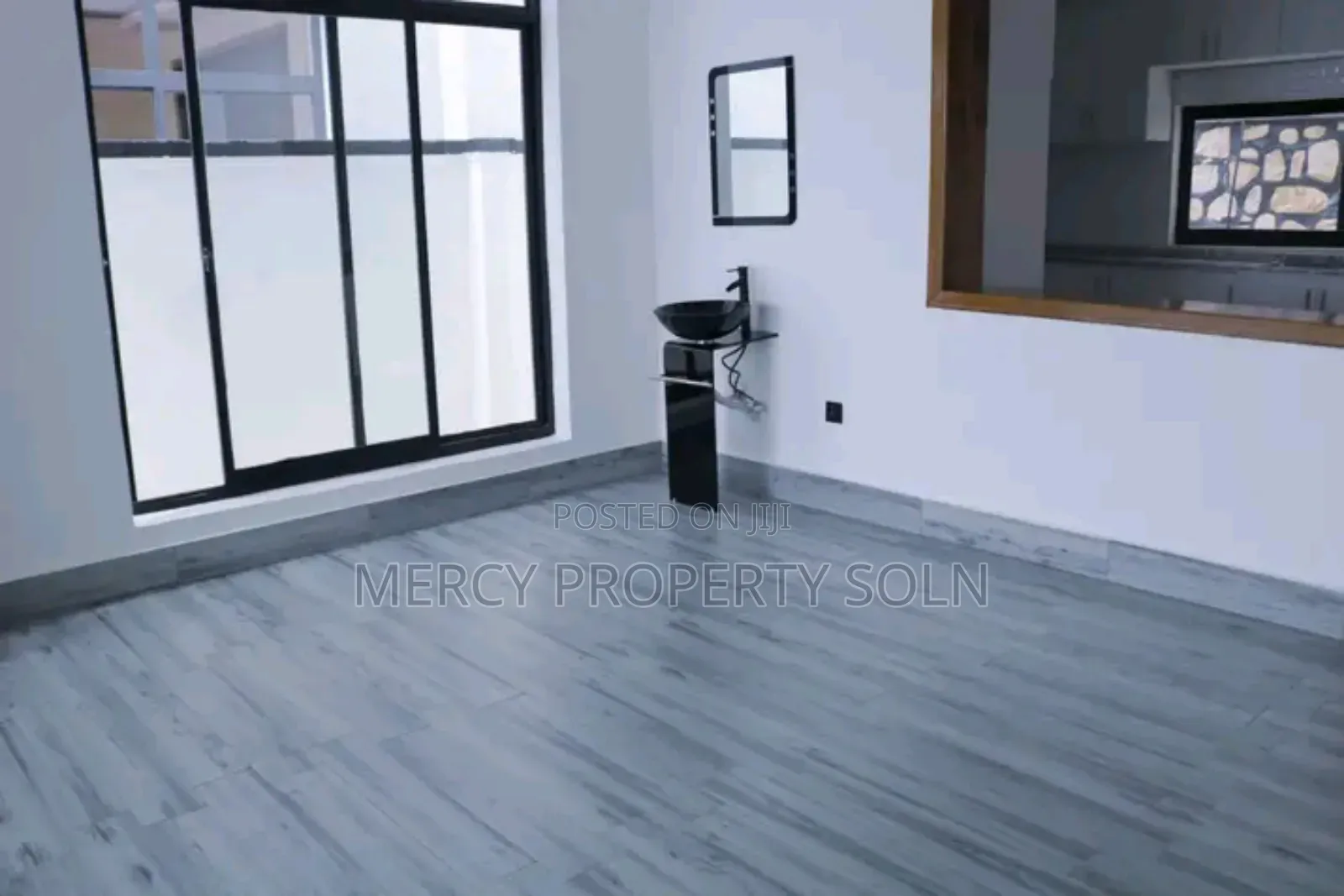 Furnished 8bdrm House in Bole for sale