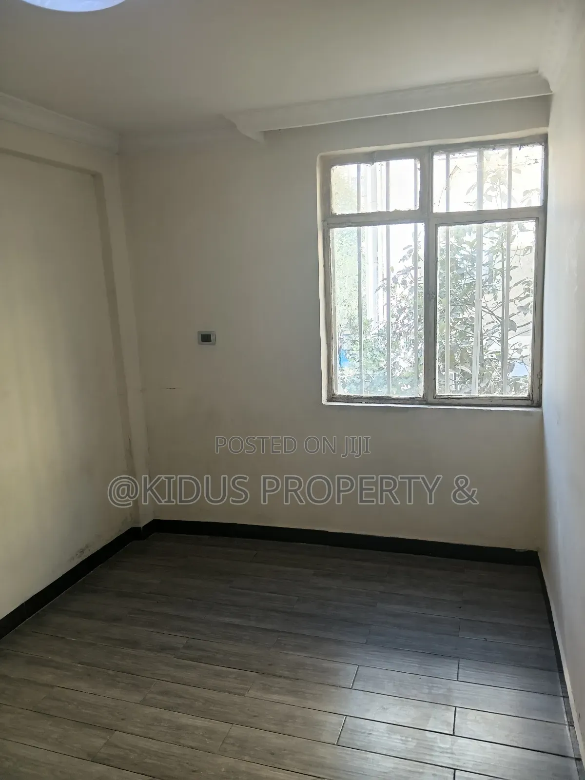 3bdrm Condo in Jemo 1, Nifas Silk-Lafto for rent