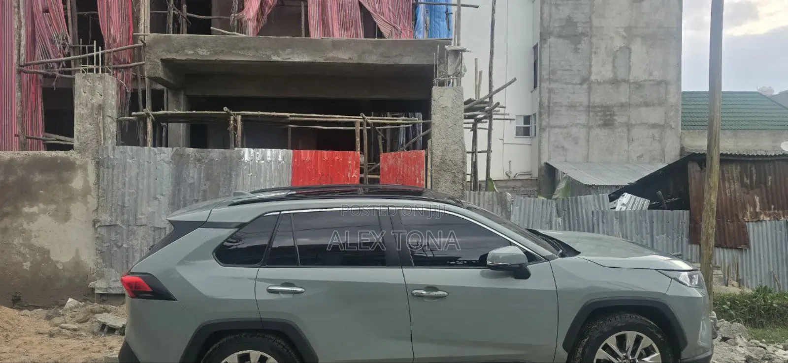 Toyota RAV4 2021 Gray