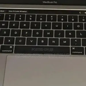New Laptop Apple MacBook Pro 2019 16GB Intel Core i7 SSD 1T