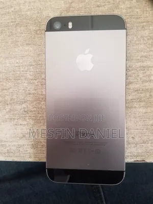 Apple iPhone 5 16 GB Black