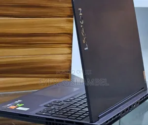 New Laptop Lenovo Legion 5 16GB AMD Ryzen 7 SSD 512GB