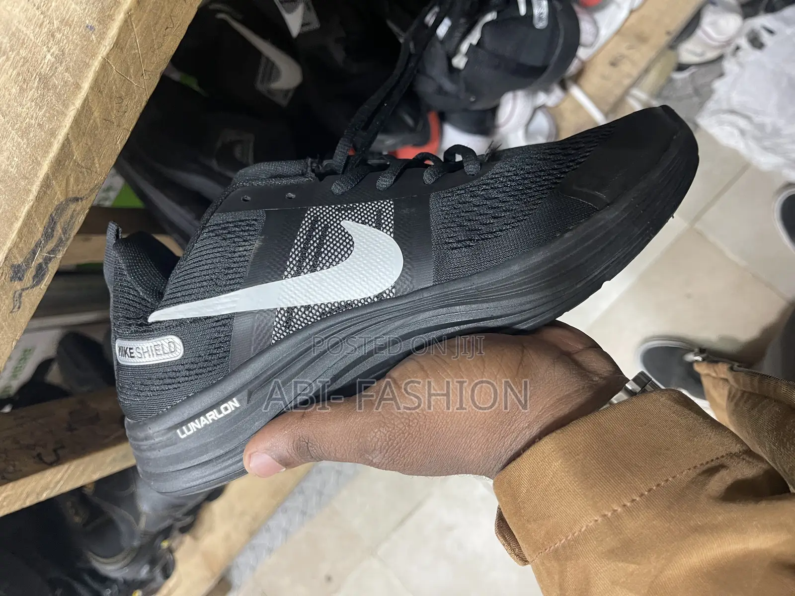 Nike Shield Running