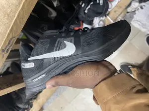 Nike Shield Running