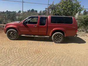 Isuzu D-MAX 2007 Red