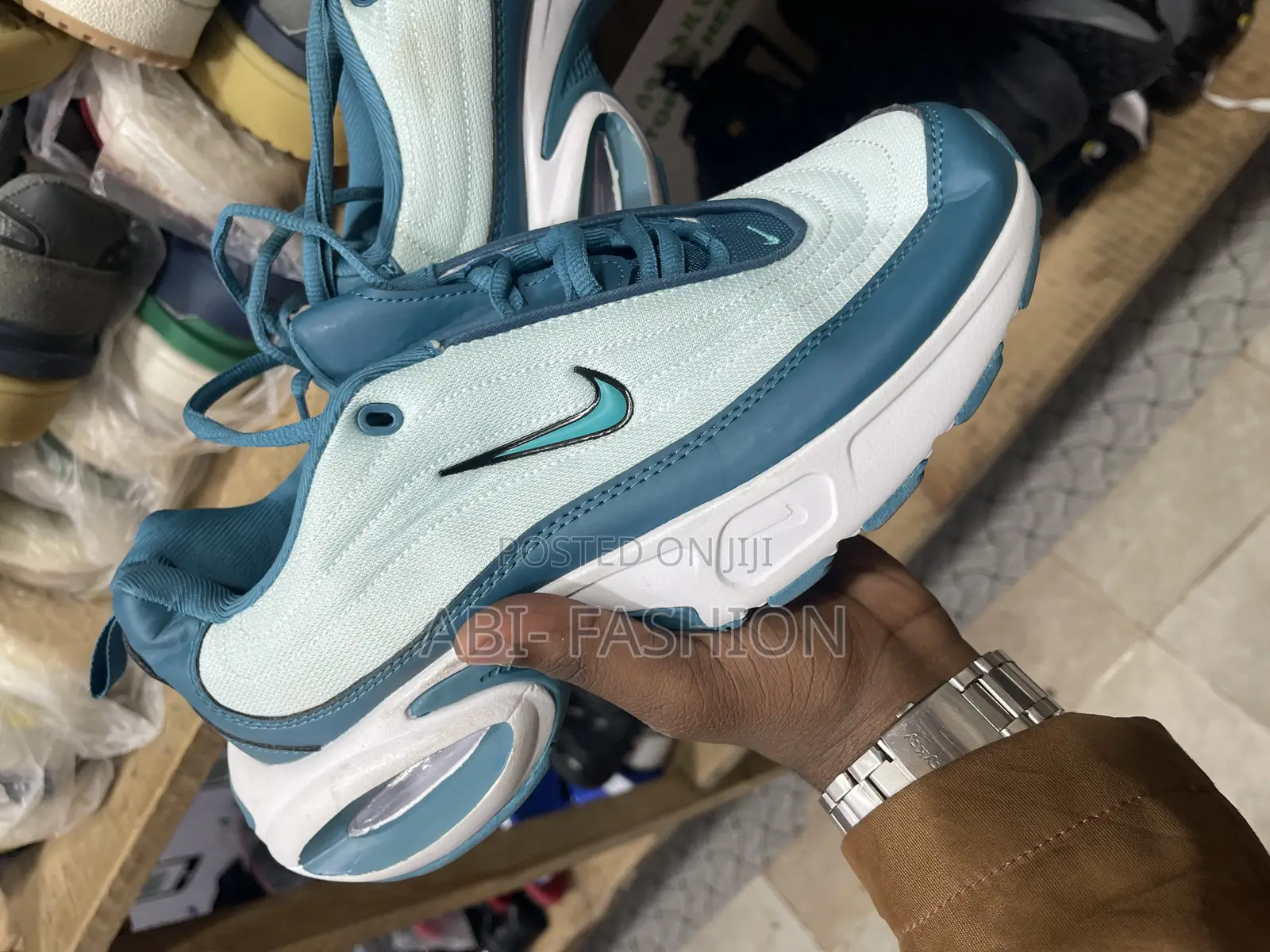 Nike Men's Shoe