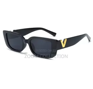 Retro Rectangle Black Sunglass