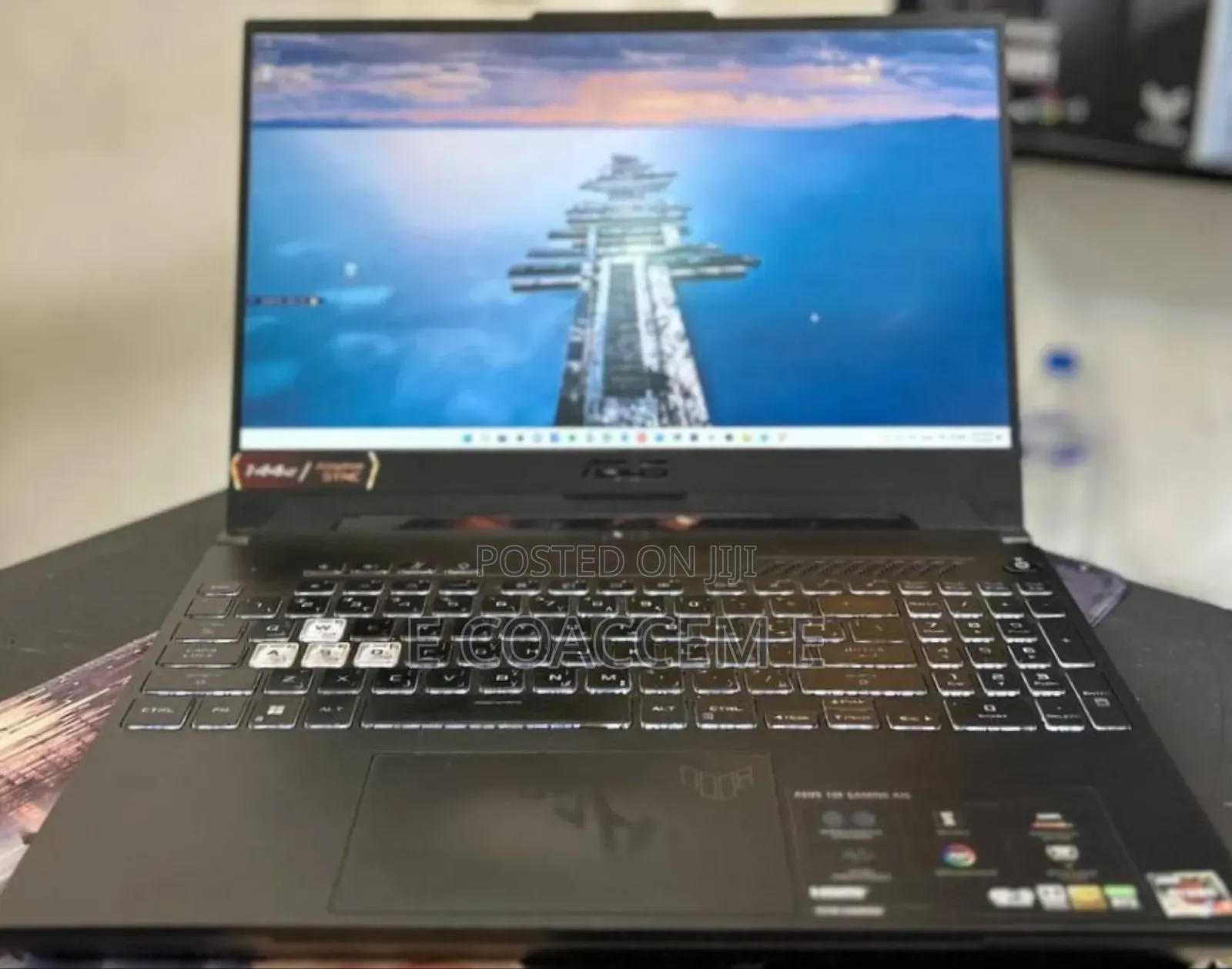 New Laptop Asus 16GB AMD Ryzen 7 SSD 512GB
