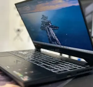 New Laptop Asus 16GB AMD Ryzen 7 SSD 512GB