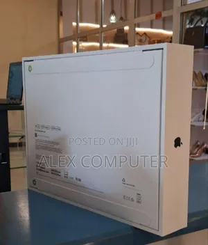 New Laptop Apple MacBook Air 16GB Apple M4 SSD 512GB