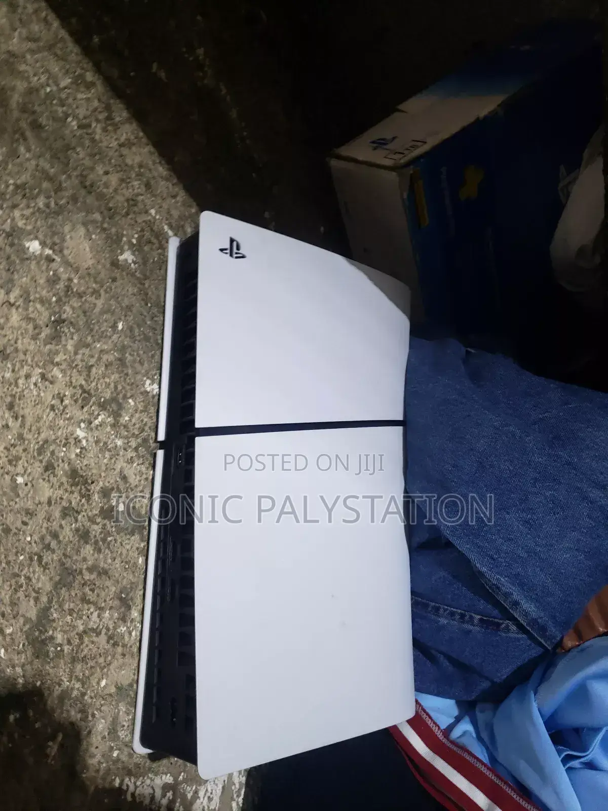 Almost New Palystation 5 Slim