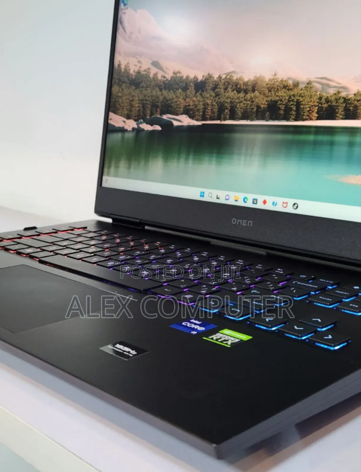 New Laptop HP Omen 17 32GB Intel Core I7 SSD 1T