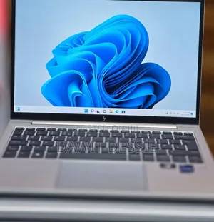 New Laptop HP EliteBook 830 G9 16GB Intel Core I5 SSD 512GB