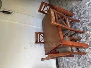 4chair Wooden Tabel
