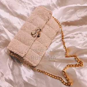 Mabela Crochet Bag